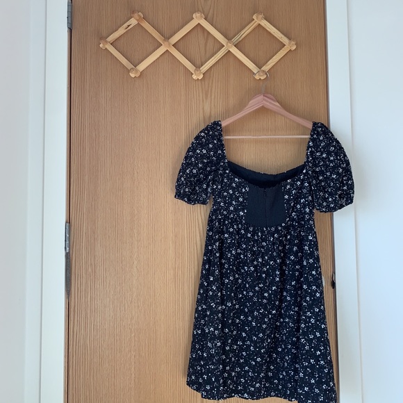 ANTHRO Maeve Lilianne Off Shoulder Dress - Picture 2 of 8